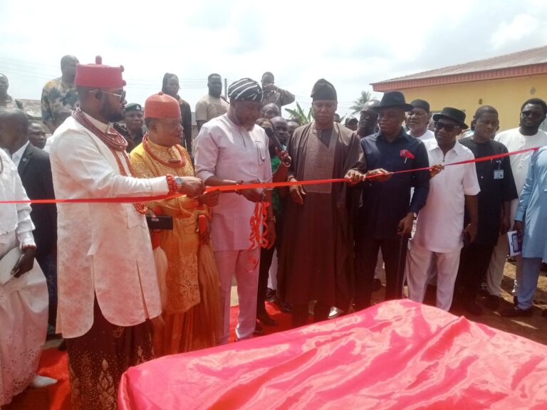 Ughelli North Ultra-Modern Secretariat Will Enhance Productivity Of Council Staff – Rt. Hon. Guwor  *The Ultra-Modern Secretariat is a symbol of the headquarters of the old Eastern Division, Capital of Delta Central District –  Egbo