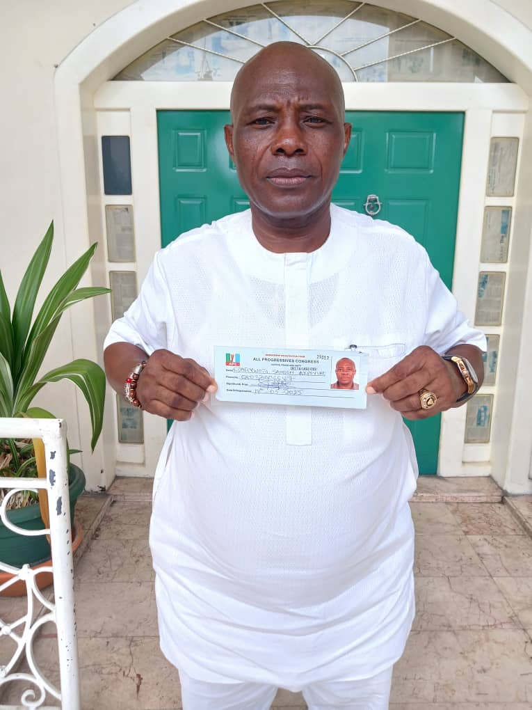 Defection: Olorogun Akpos Officially Registered As APC Member, Agbarho Ward, 2/11