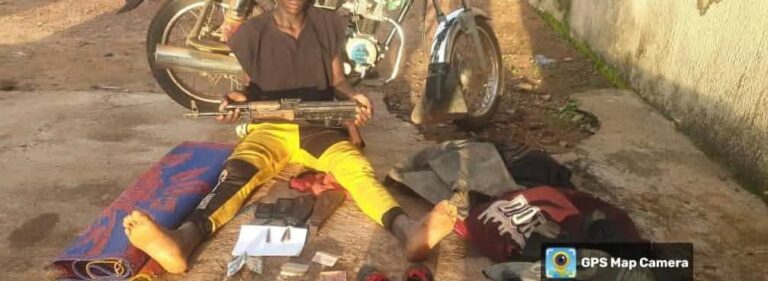 TROOPS OF 3 DIVISION/OPERATION SAFE HAVEN NEUTRALISE BANDITS, INTERCEPT ARMS COURIER IN PLATEAU